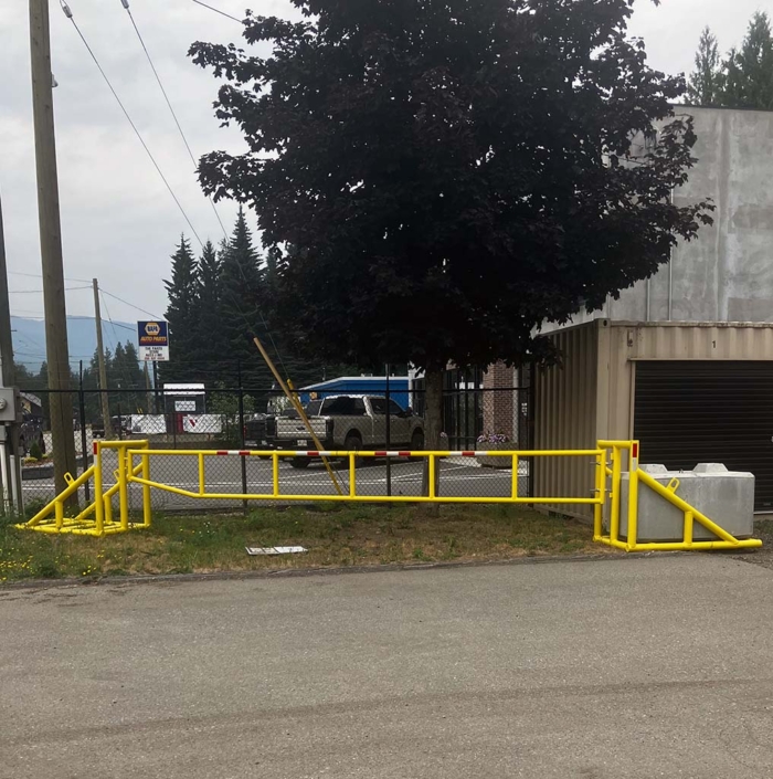 Score Construction portable vehicle access gate